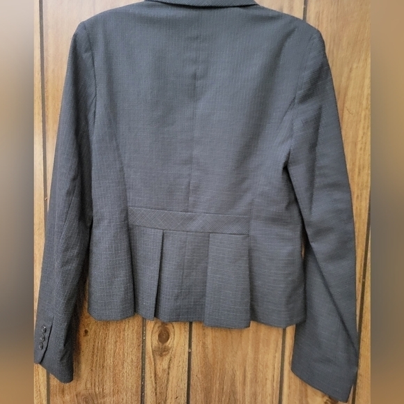 Halogen 4 button grey Plaid Blazer with back Peplum & faux pockets size … - Picture 4 of 12